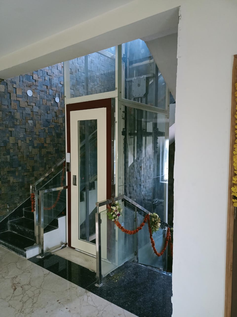 Customized Home Lift